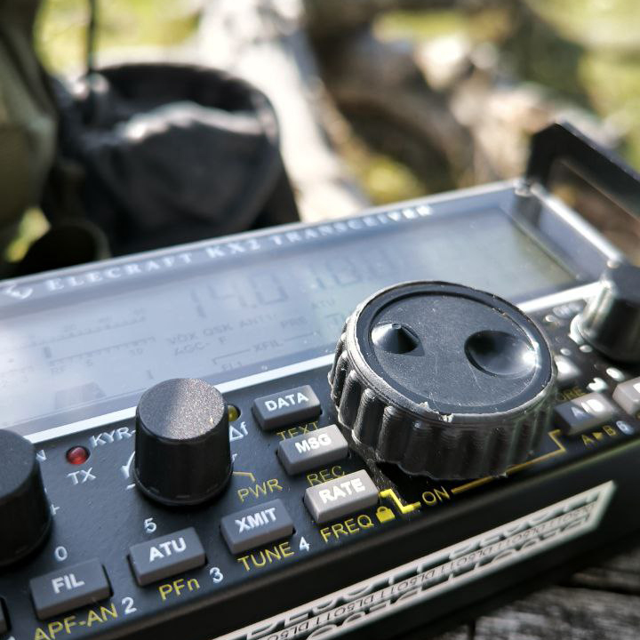 Elecraft KX2 QRP-Transceiver im Freien